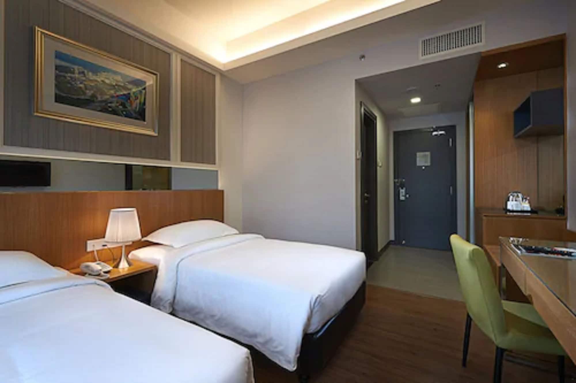 Hotel Transit