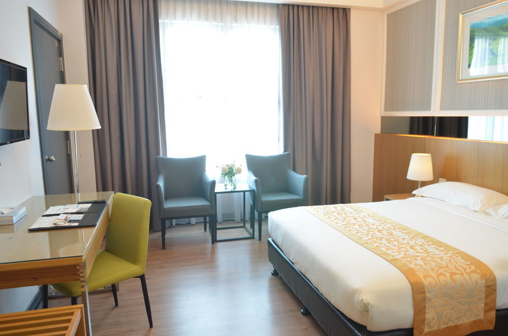 Transit Hotel