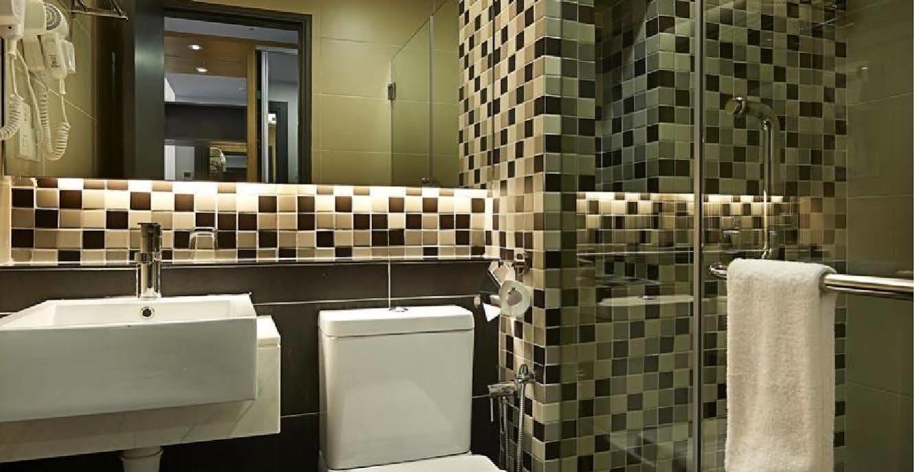 Transit Hotel 3*